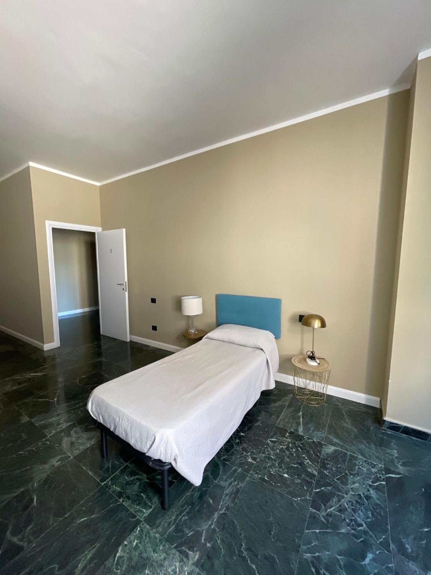B&B Piazza Duomo Al 55 Voghera Εξωτερικό φωτογραφία