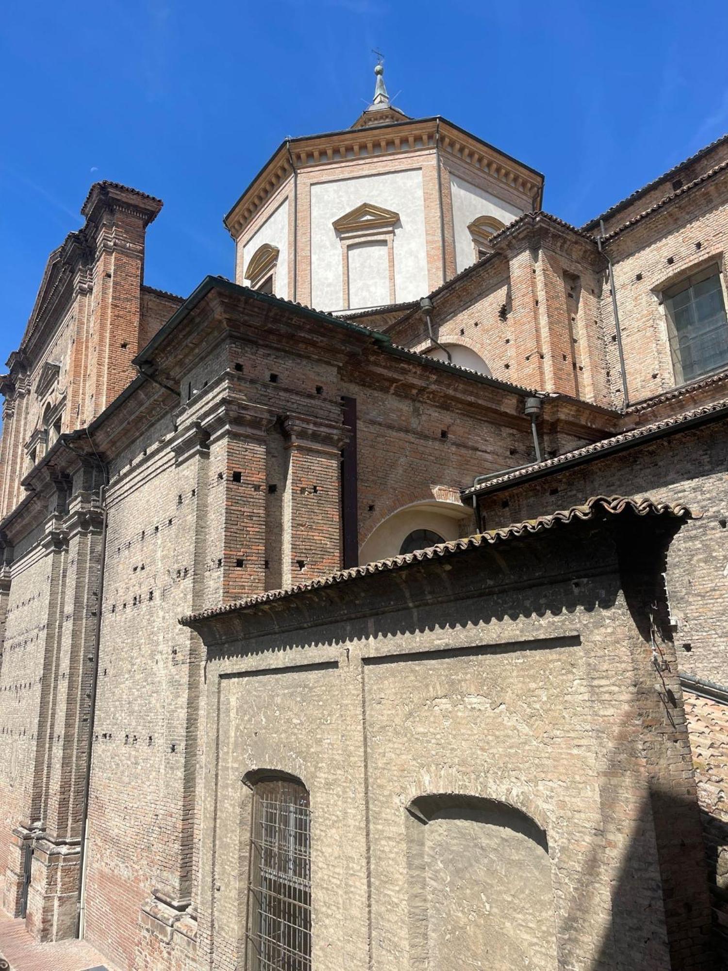 B&B Piazza Duomo Al 55 Voghera Εξωτερικό φωτογραφία
